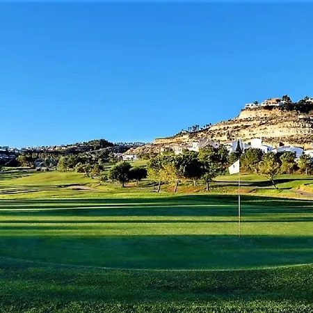 Segura 2bd דירה *